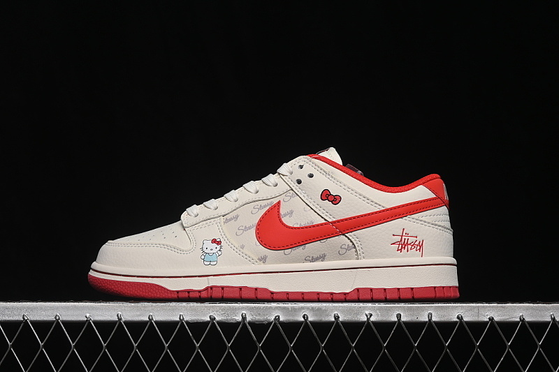 Nike HELLO KITTY X DUNK LOW CASUAL SNEAKERS RED/GREY · FV3694-011, photo 1