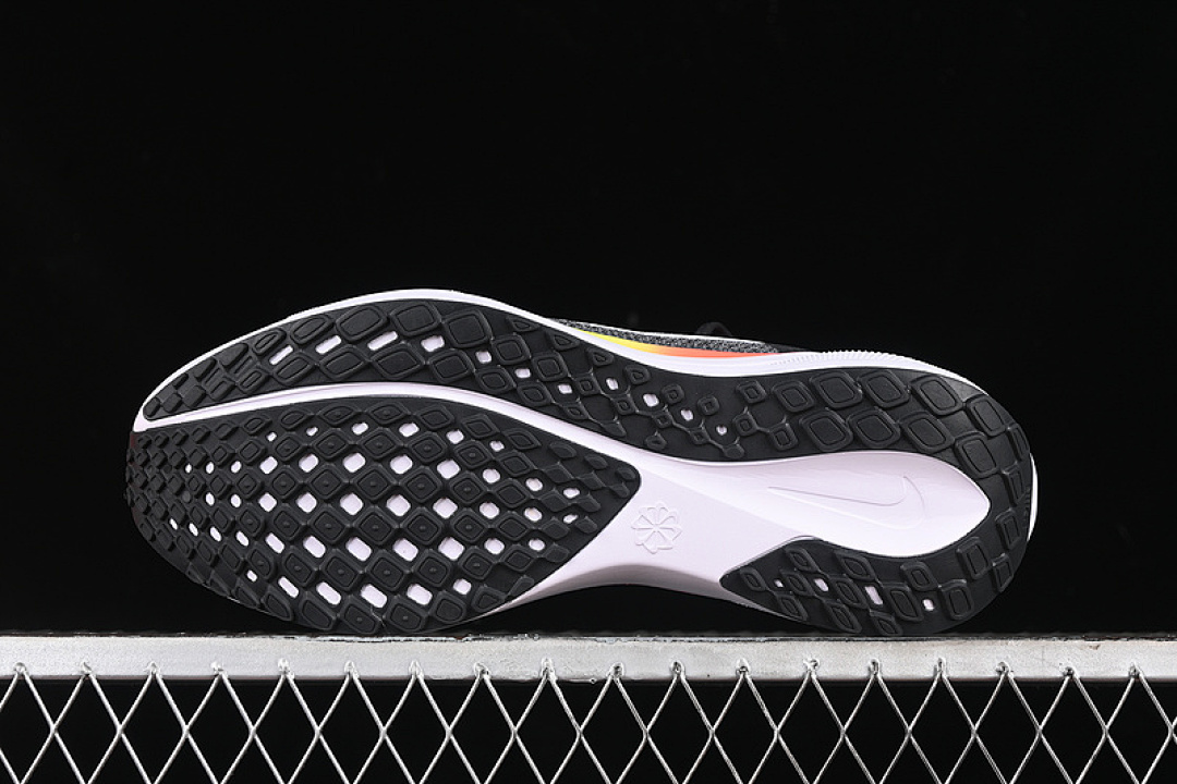 Nike [HQ1564-016]-[AIR ZOOM PEGASUS 41 BLACK/WHITE/BRIGHT CRIMSON/NEON YELLOW/BLACK]-[MAN:39-45] - Image 16