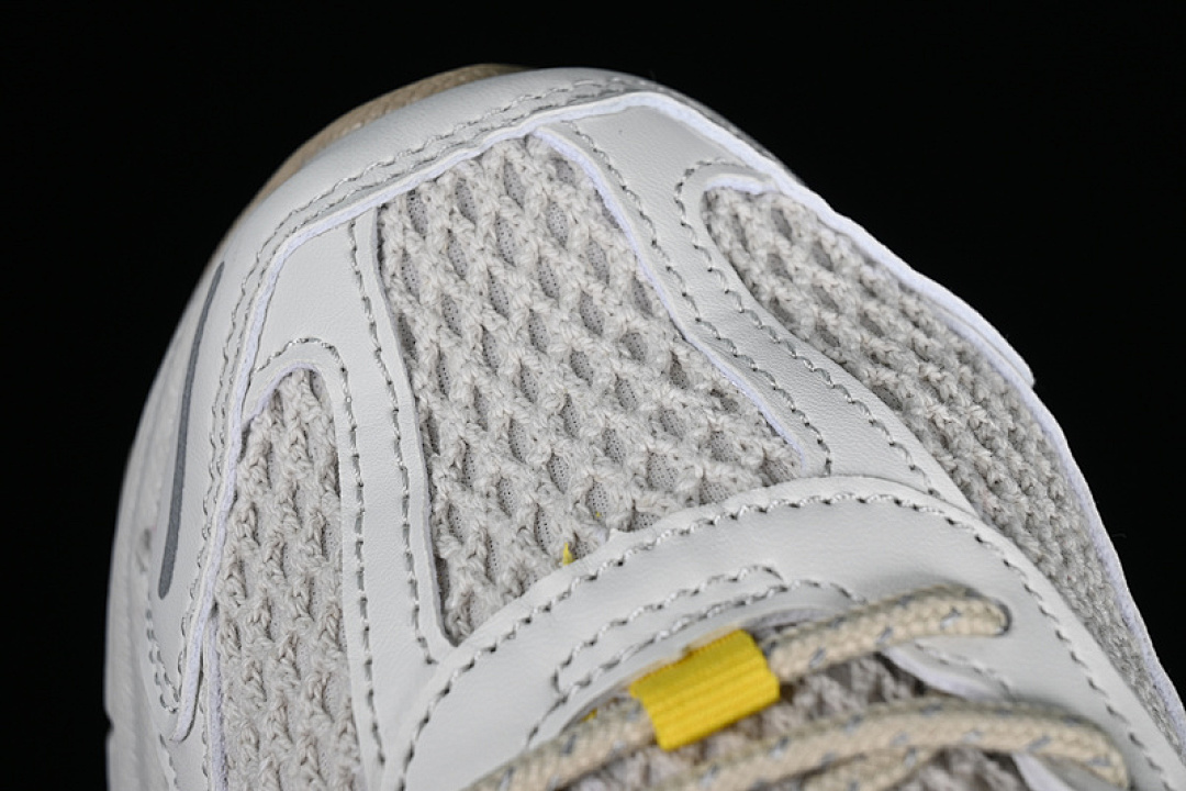 Nike [FJ7694-020]-[AIR ZOOM VOMERO 5 SP LIGHT BONE/SAIL/UNIVERSITY GOLD]-[UNISEX:36-45] - Image 9