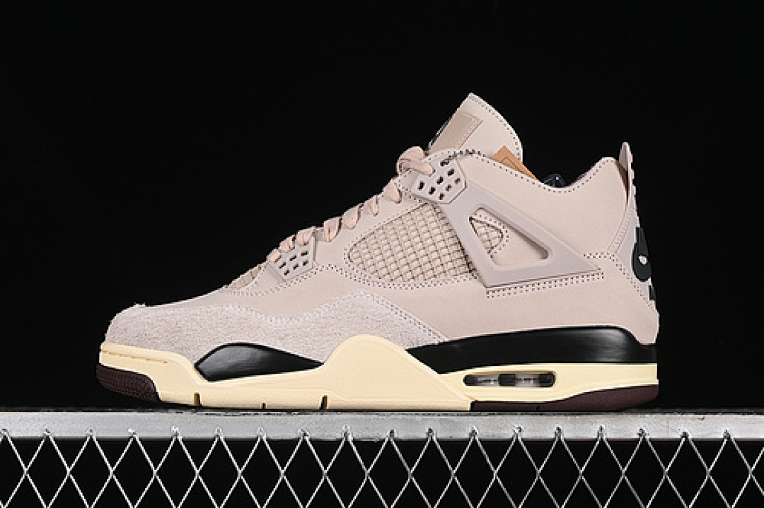 Jordan A MA MANIERE X AIR Jordan 4 RETRO FOSSIL STONE/METALLIC PEWTER/BURGUNDY CRUSH · FZ4810-200, photo 1