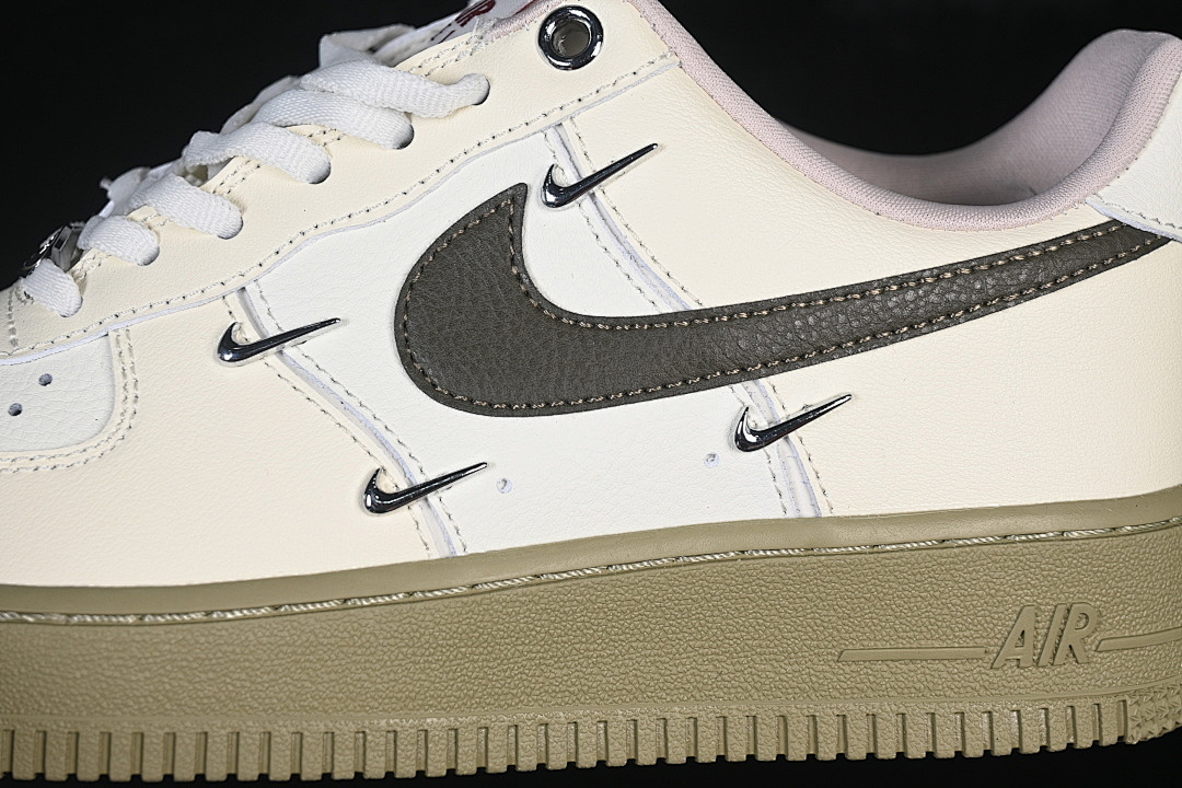 Nike [IQ9802-022]-[AIR FORCE 1 07 LOW SOFT PEARL/CRIMSON-DARK HAZEL]-[WOMAN:36-39]-[MAN:40-45] - Image 8