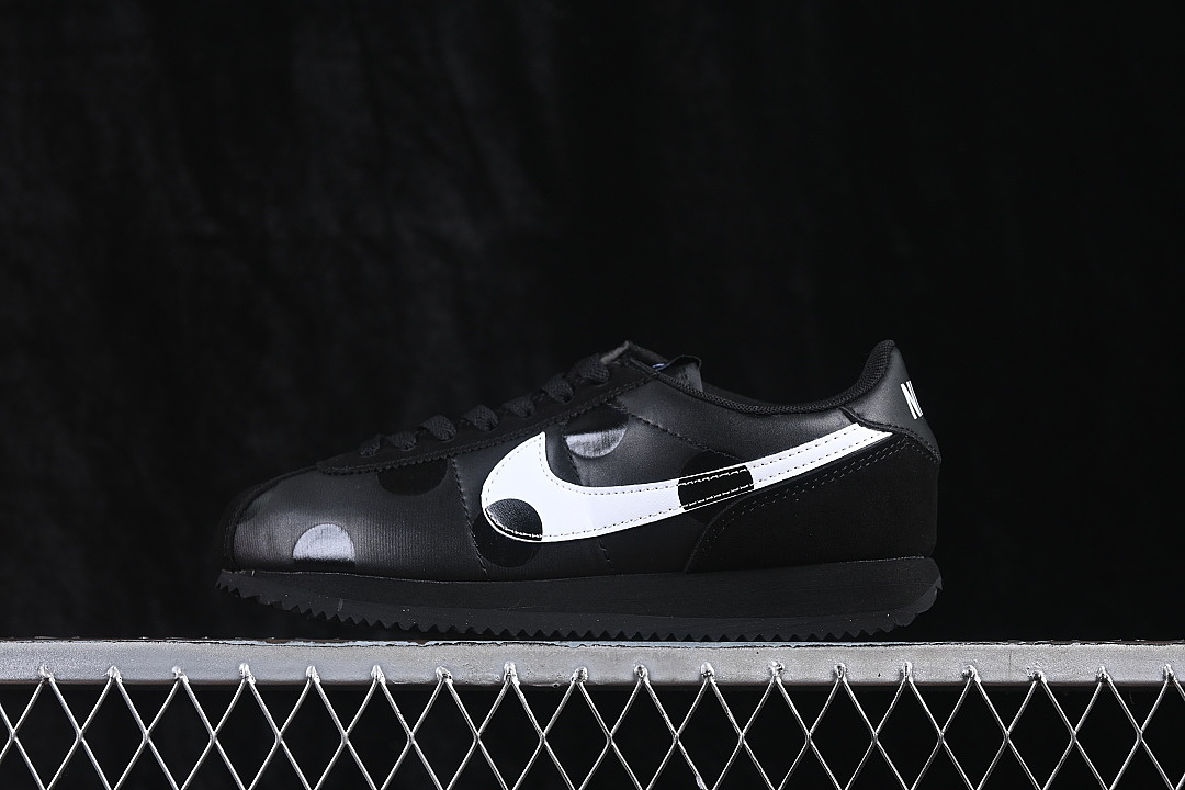 CLASSIC CORTEZ LEATHER RUNNING SHOES BLACK/INKINESS · IR1332-001, photo 1