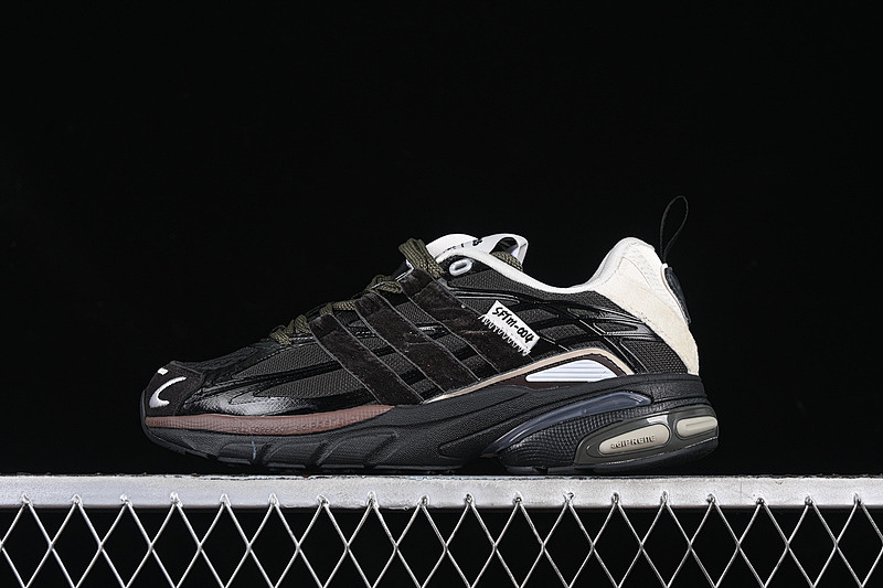 SONG FOR THE MUTE ORIGINALS ADISTAR CUSHION CORE BLACK/DARK BROWN/EARTH STRATA · JH9007, photo 1