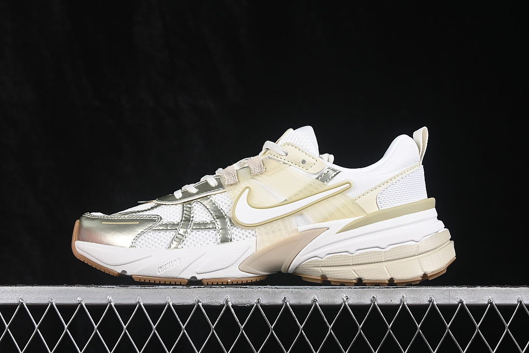 Unbranded [FD0736-116]-[ANTI SLIP RETRO RUNNING SHOES BEIGE/WHITE/SILVER]-[WOMAN:35.5-39]-[MAN:40-45], photo 1