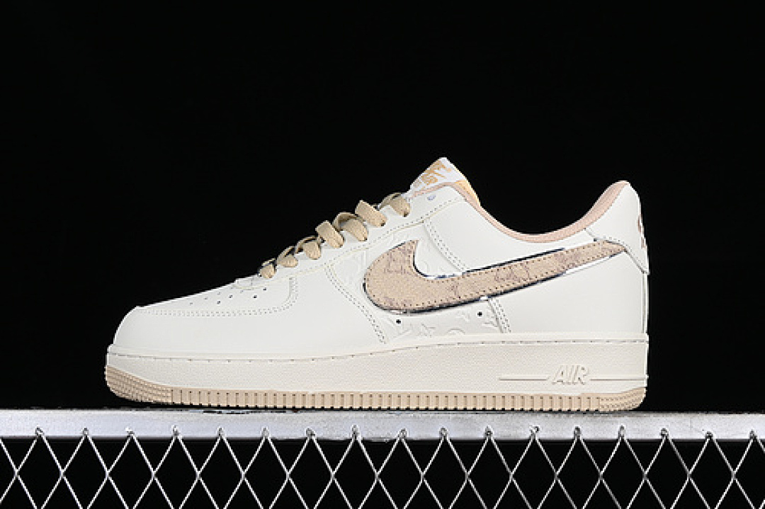 Nike [LV0506-055]-[AIR FORCE 1 07 LOW WHITE/GREY/BROWN]-[WOMAN:36-39]-[MAN:40-45], photo 1