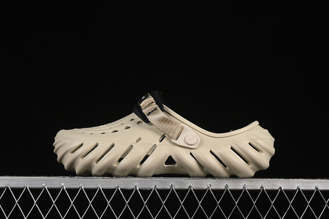 Crocs [CROCS BOBO FLAT-HEELED TOE COVER SANDALS WITH BEACH HOLES BEIGE]-[WOMAN:36-39]-[MAN:40-46] - Image 3