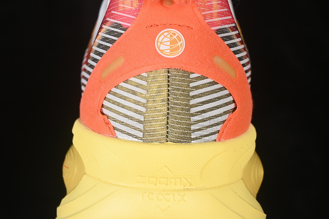 Nike [IH3576-999]-[VOMERO 18 SE MULTI-COLOR/VIVID SULFUR/DARK SULFUR/CLEAR]-[WOMAN:39]-[MAN:40-46] - Image 7