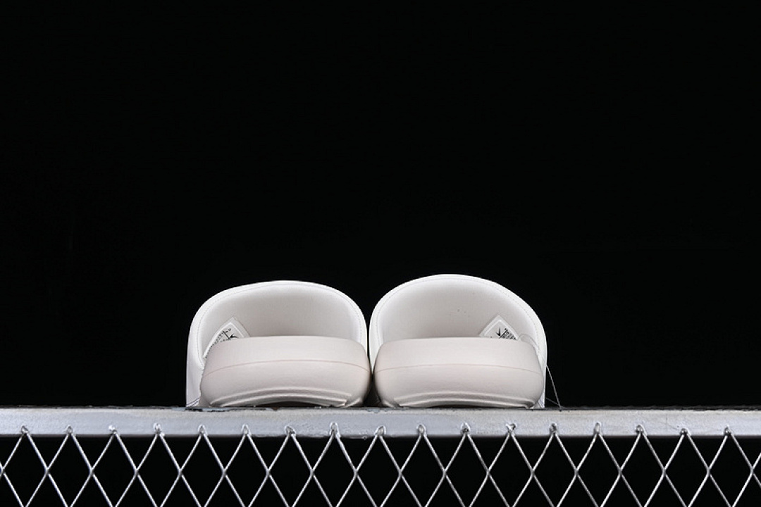 Nike [CN9675-108]-[VICTORI ONE SLIDE WHITE/YELLOW/RED]-[WOMAN:36-39]-[MAN:40-45] - Image 7
