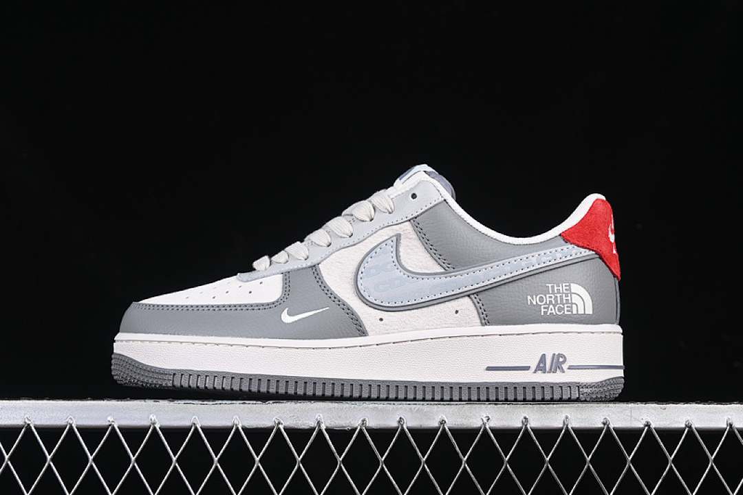 Nike [DM6688-050]-[AIR FORCE 1 07 LOW CDG WHITE/RED/GREY]-[WOMAN:36-39]-[MAN:40-45] - Image 3