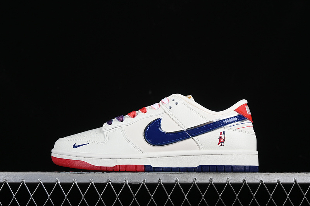 Nike SB DUNK LOW WHITE/RED/BLUE · JH8310-951, photo 1