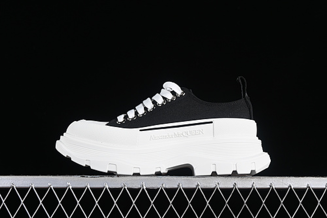 Alexander McQueen Alexander McQueen BLACK/WHITE · 760165, photo 1