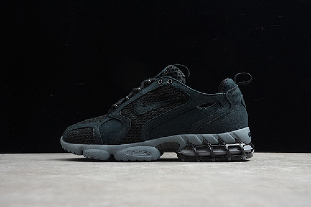 On Running On Running STUSSY X AIR ZOOM SPIRIDON CAGED 2 BLACK/COOL GREY-WHITE · CQ5486-001, photo 1