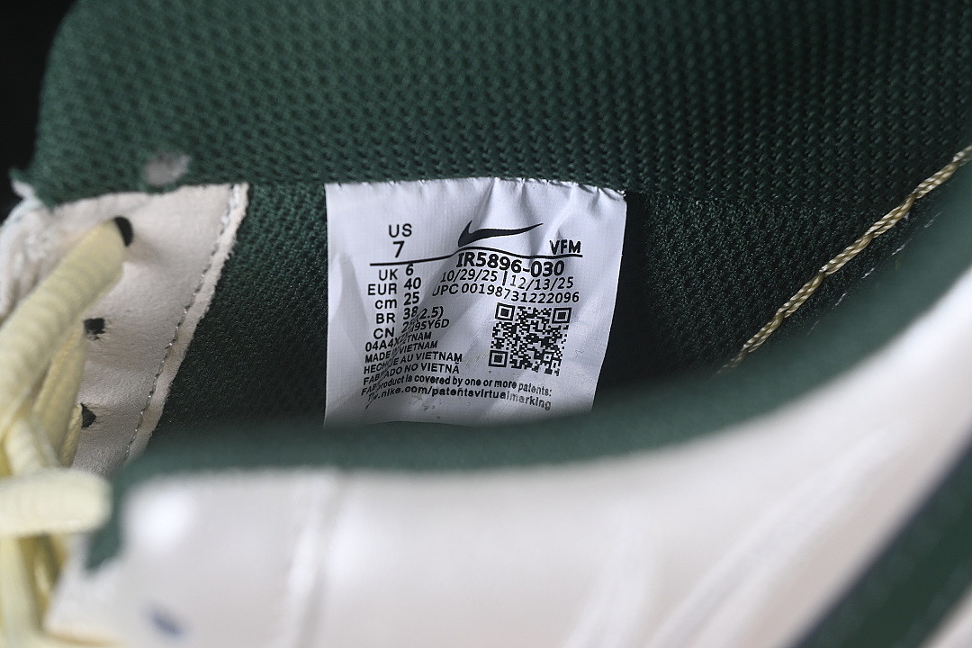 Nike [IR5896-030]-[AIR FORCE 1 07 LOW CASUAL SNEAKERS SILVER/GREEN]-[WOMAN:36-39]-[MAN:40-45] - Image 6
