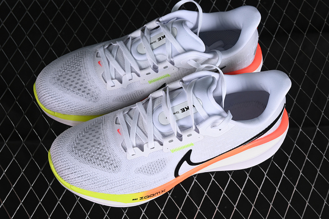 Nike [HF4914-100]-[AIR ZOOM VOMERO 17 WHITE/BRIGHT CRIMSON/VOLT/BLACK]-[MAN:39-46] - Image 11