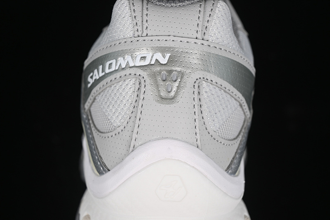 On Running [477757-31]-[XT QUEST OUTDOOR OFF ROADING SILVER/BEIGE]-[WOMAN:36-39]-[MAN:40-45] - Image 6