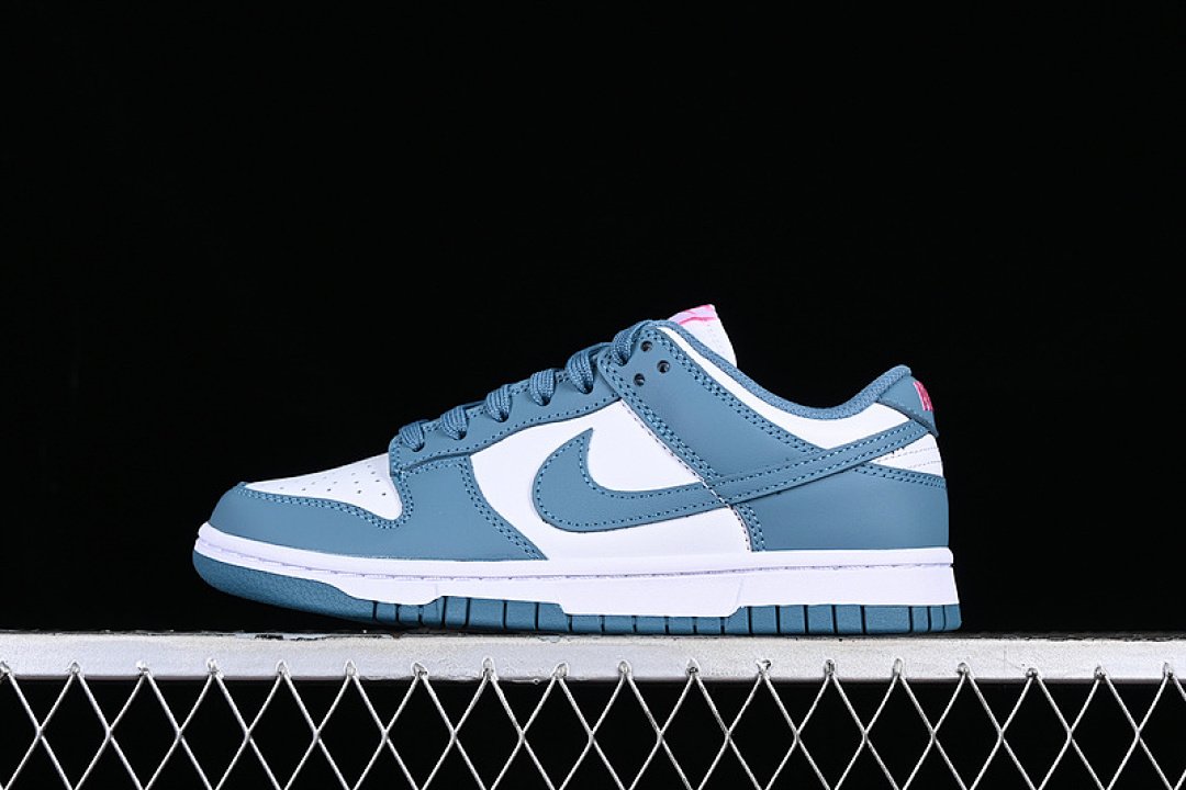 Nike DUNK LOW SB WHITE/NOISE AQUA/PINKSICLE · FJ0739-100, photo 1