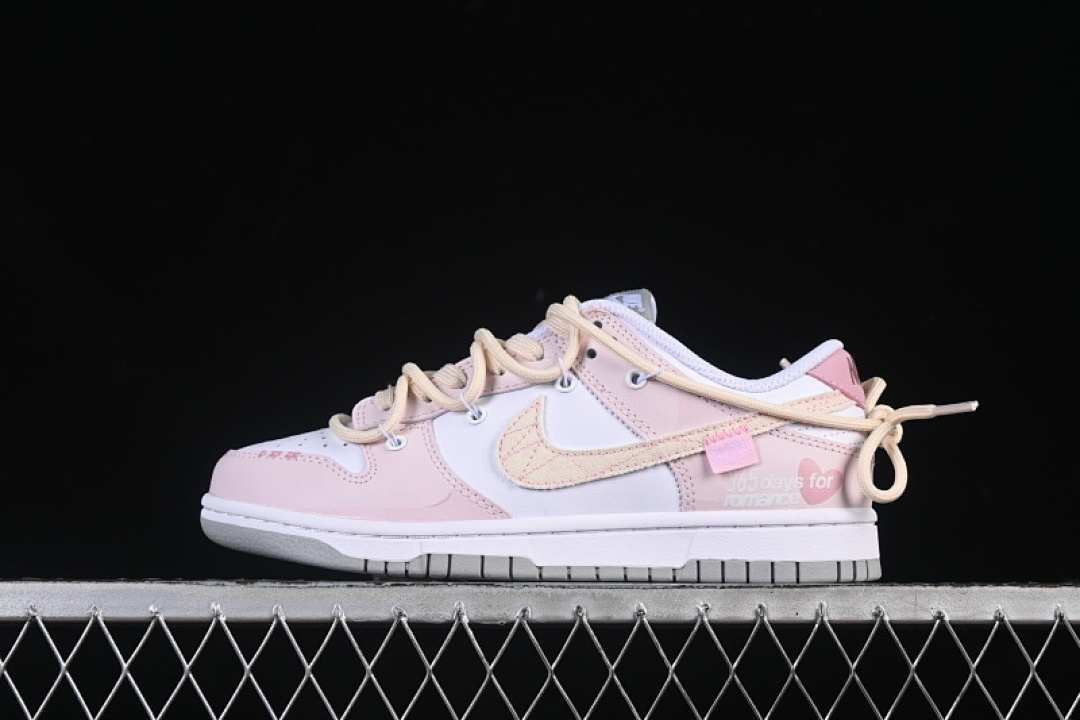 Nike DUNK LOW VALENTINES DAY TIES CASUAL SNEAKERS PINK/WHITE · DD1391-103, photo 1