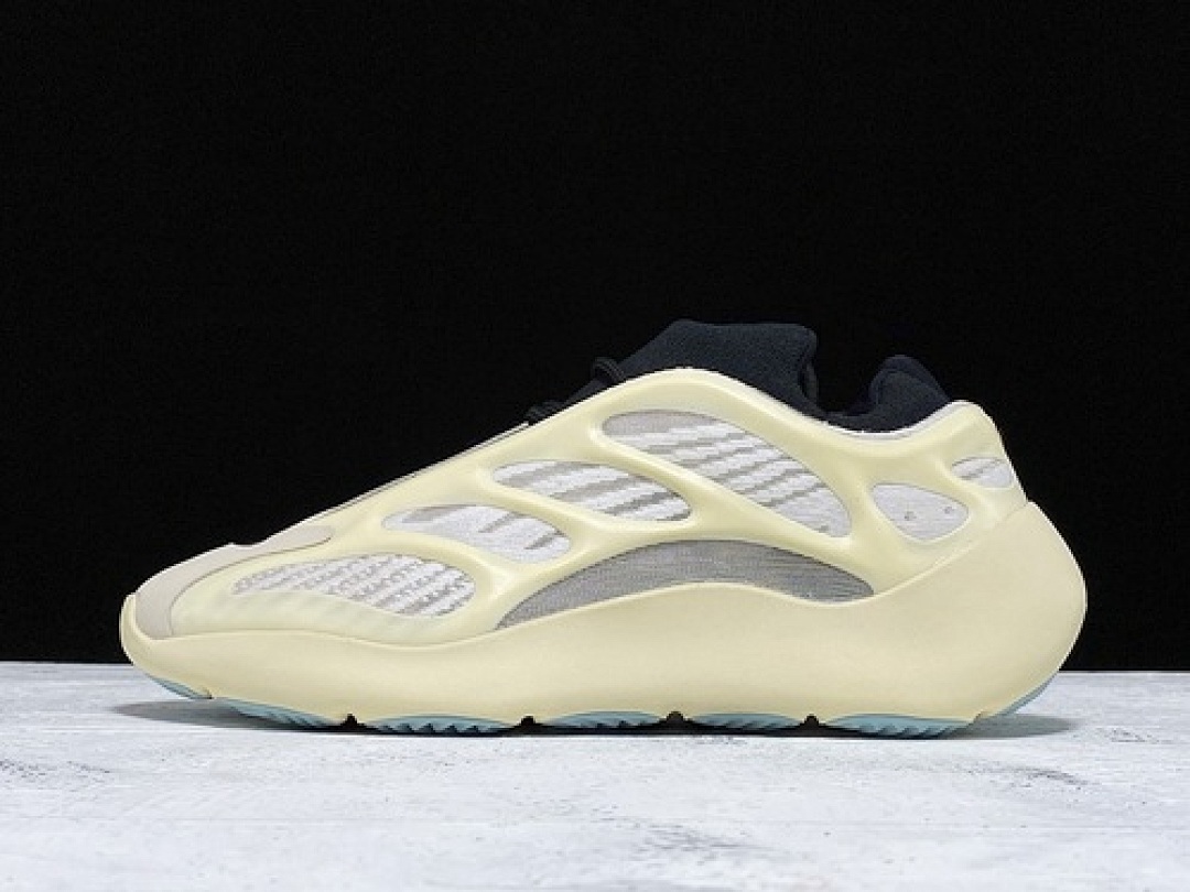 Adidas [FW4980]-[H12 YEEZY BOOST 700 V3 AZAEL/AZAEL/AZAEL]-[WOMAN:36-39]-[MAN:40-47], photo 1