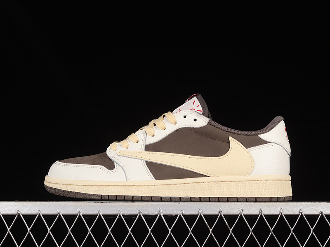 Jordan TRAVIS SCOTT X AIR Jordan 1 LOW OG REVERSE MOCHA SAIL/UNIVERSITY RED/RIDGEROCK · DM7866-162, photo 1