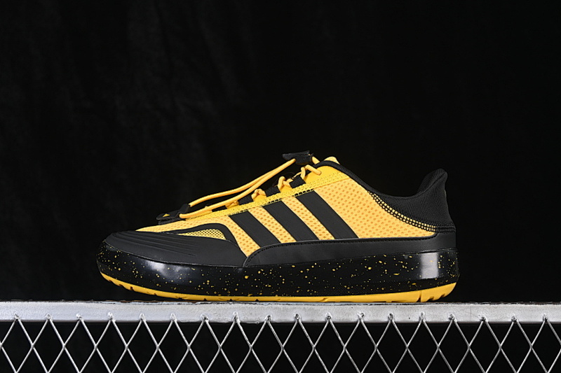 ROAMBOAT LOW-TOP RUNNING SHOES YELLOW/BLACK · JH9746, photo 1
