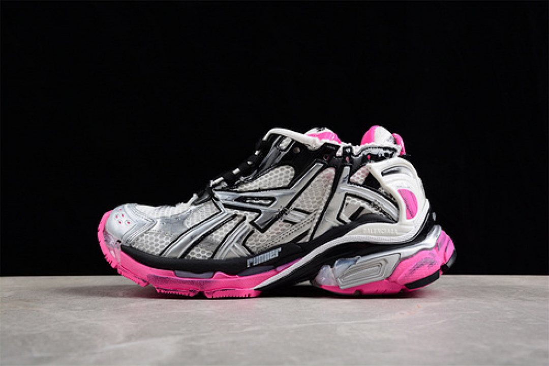 Kith [W3RBW9155]-[BA*LEN*CIAGA RUNNER KITH FOUR.COLOR BLACK/WHITE/PINK/GREY]-[UNISEX:35-46], photo 1