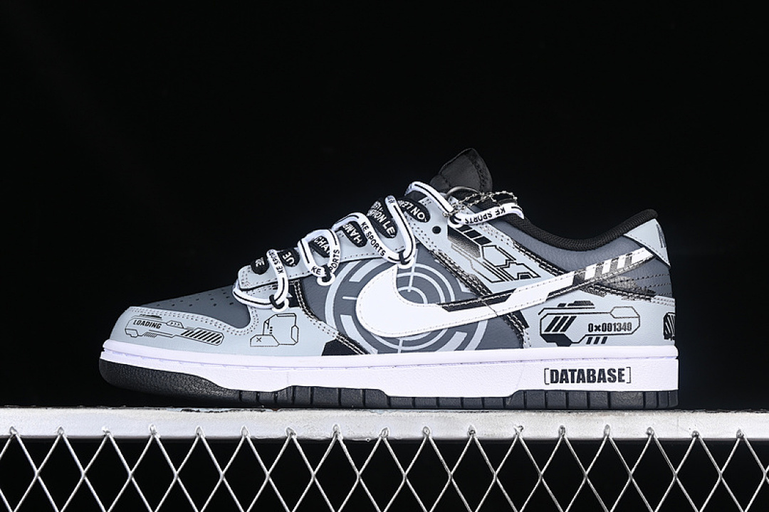 Nike DUNK LOW SB BLACK/WHITE/GREY · DJ6188-002, photo 1