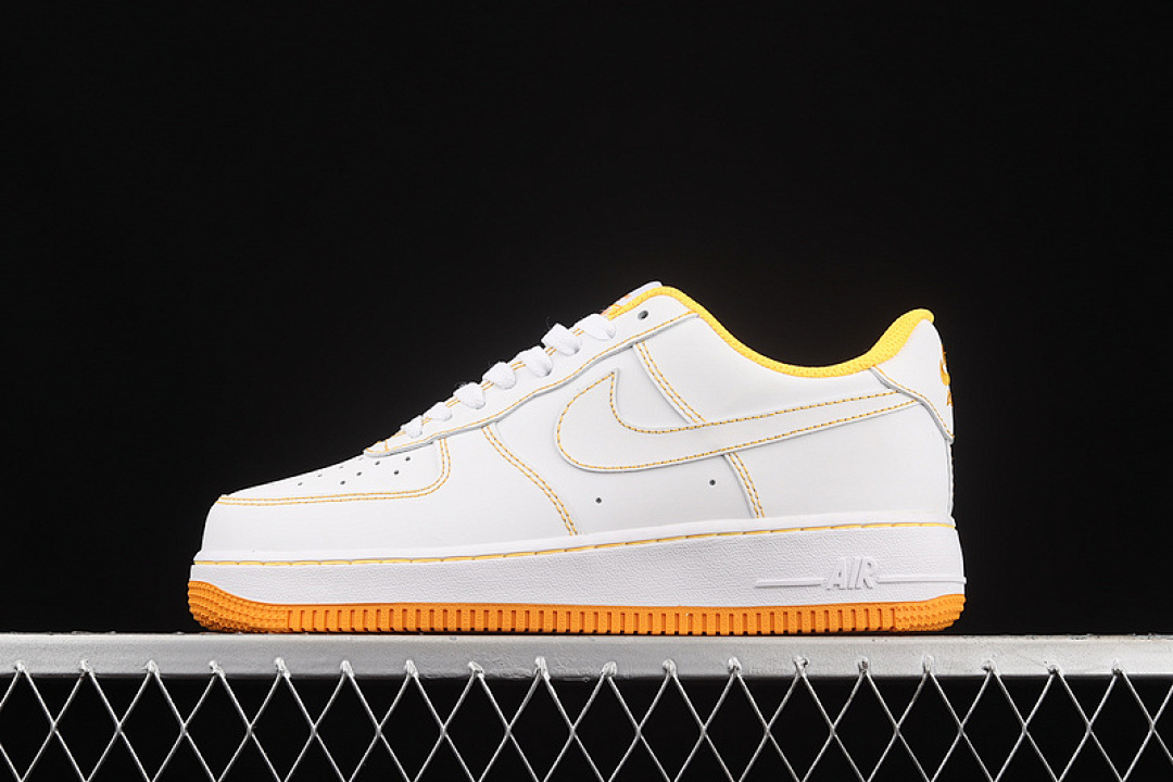 Nike [CV1724-102]-[AIR FORCE 1 LOW 07 CONTRAST STITCH WHITE/WHITE/LASER ORANGE]-[UNSIEX:36-45], photo 1