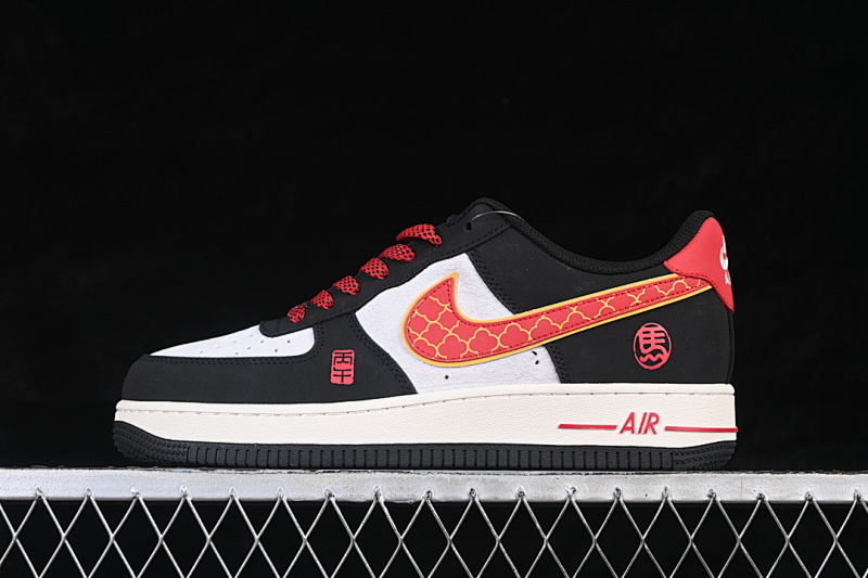 Nike Nike AIR FORCE 1 07 LOW WHITE/BLACK/RED · HT5088-612, photo 1