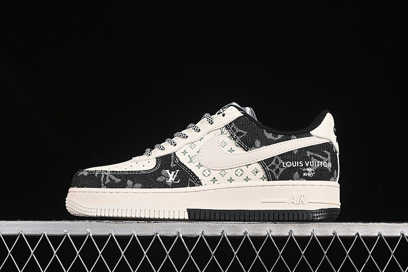 Nike Nike AIR FORCE 1 07 LOW LV WHITE/GREY/BLACK · YX5066-317, photo 1