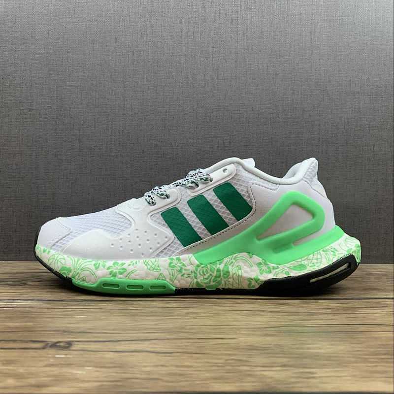 DAY JOGGER 2020 BOOST SHOES CLOUD WHITE/GREEN/CLOUD WHITE · FW4848, photo 1