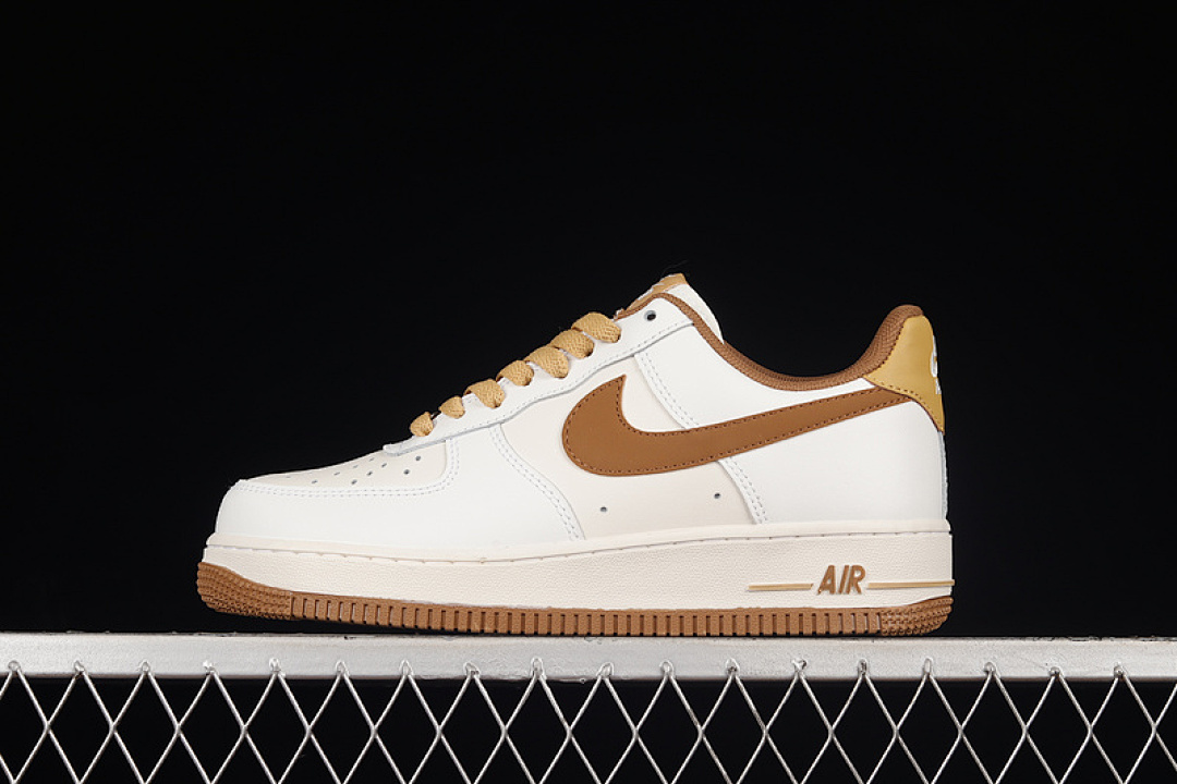 Nike [CW3388-204]-[AIR FORCE 1 LOW WHITE/WHITE/BROWN]-[WOMAN:36-39]-[MAN:40-45], photo 1