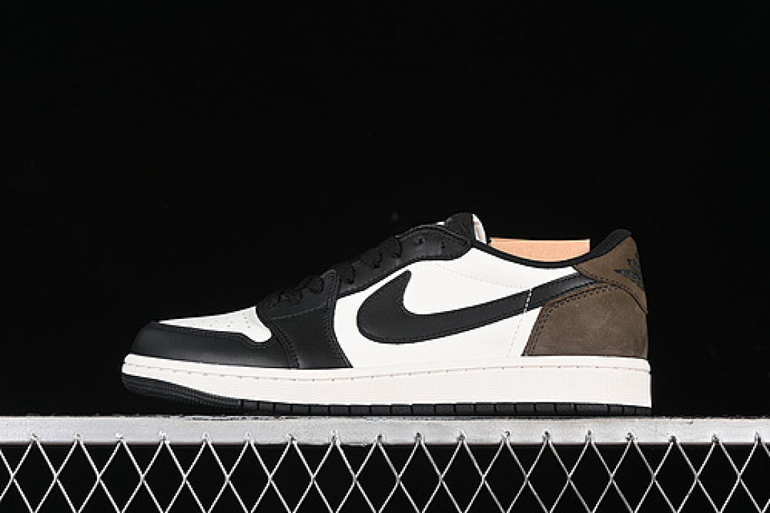 Jordan [CZ0790-102]-[AIR JORDAN 1 LOW WHITE/BLACK/PALOMINO]-[WOMAN:36-39]-[MAN:40-47.5], photo 1