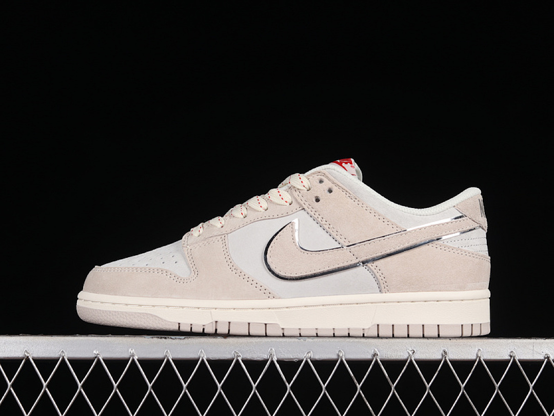 Nike OTOMO KATSUHIRO SB DUNK LOW STEAMBOY OST GREY/WHITE/SILVER · DQ2366-166, photo 1