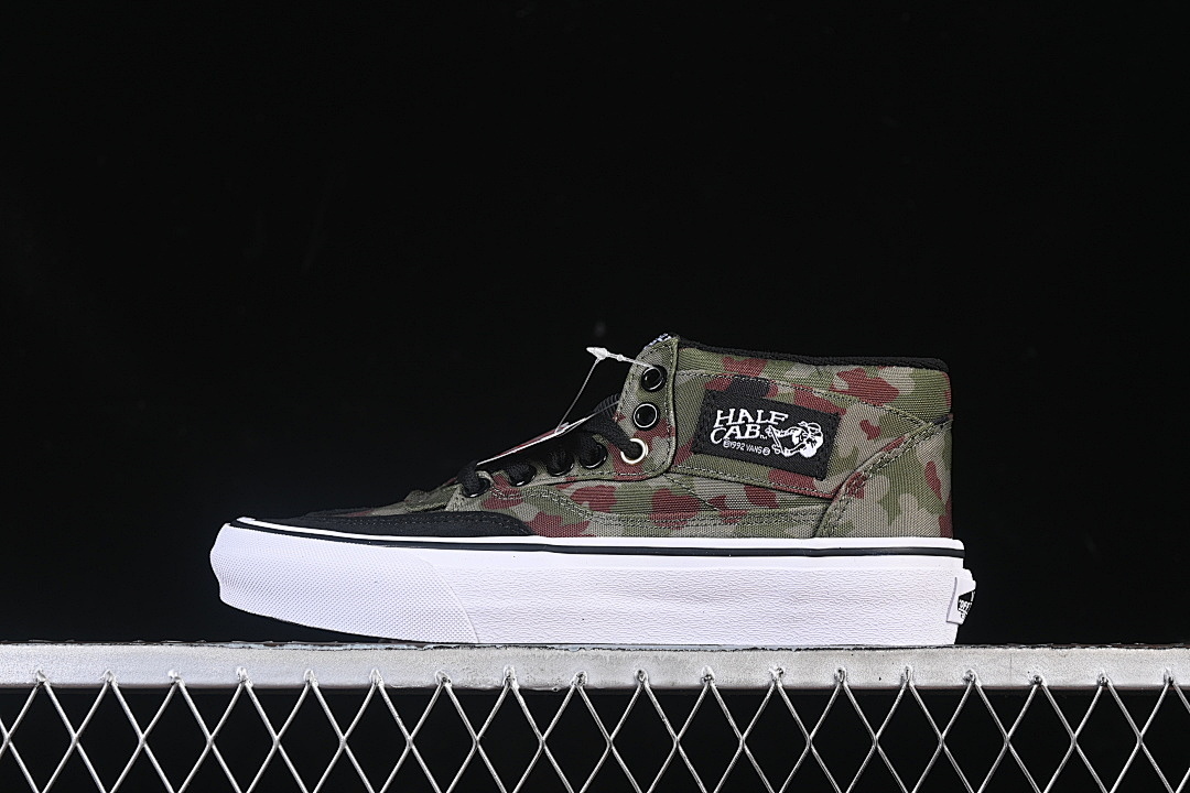 Unbranded [VN000DZ3BLK]-[RETRO CASUAL AND SIMPLE SKATE SHOES GREEN/WHITE/BLACK]-[WOMAN:35-39]-[MAN:40-44], photo 1