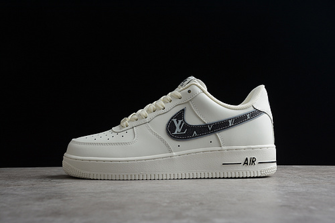 Nike [KV3696-660]-[AIR FORCE 1 07 LOW WHITE/WHITE/BLACK]-[WOMAN:36-39]-[MAN:40-45], photo 1