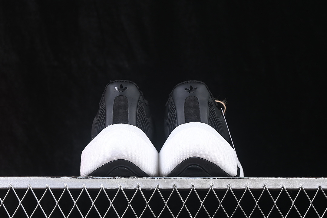 Unbranded [LA6216]-[HYPERBOOST EDGE M POPCORN RUNNING SHOES BLACK/INKINESS]-[WOMAN:36-39]-[MAN:40-48] - Image 13