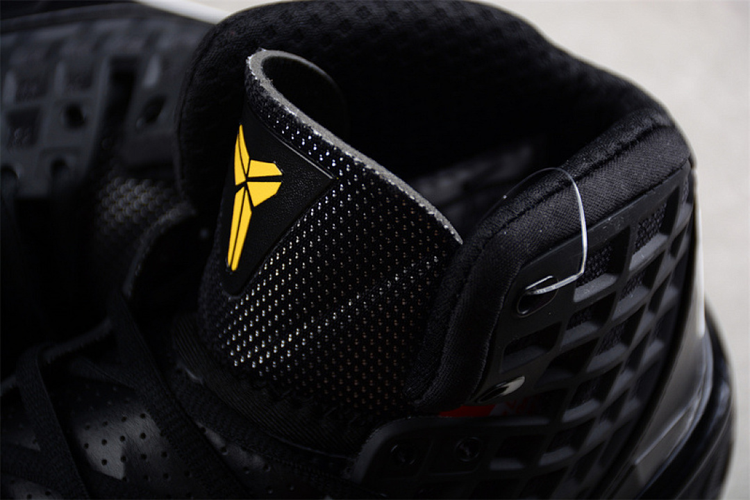 Nike [318090-012]-[ZOOM KOBE 3 ORCA BLACK/WHITE-ANTHRACITE-VARSITY MAIZE]-[MAN:40-46] - Image 7
