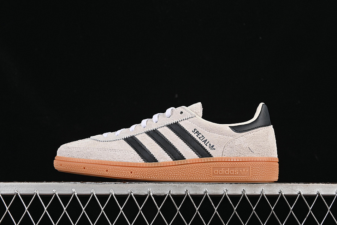 HANDBALL SPEZIAL WHITE/GREY/BLACK · IF6562, photo 1