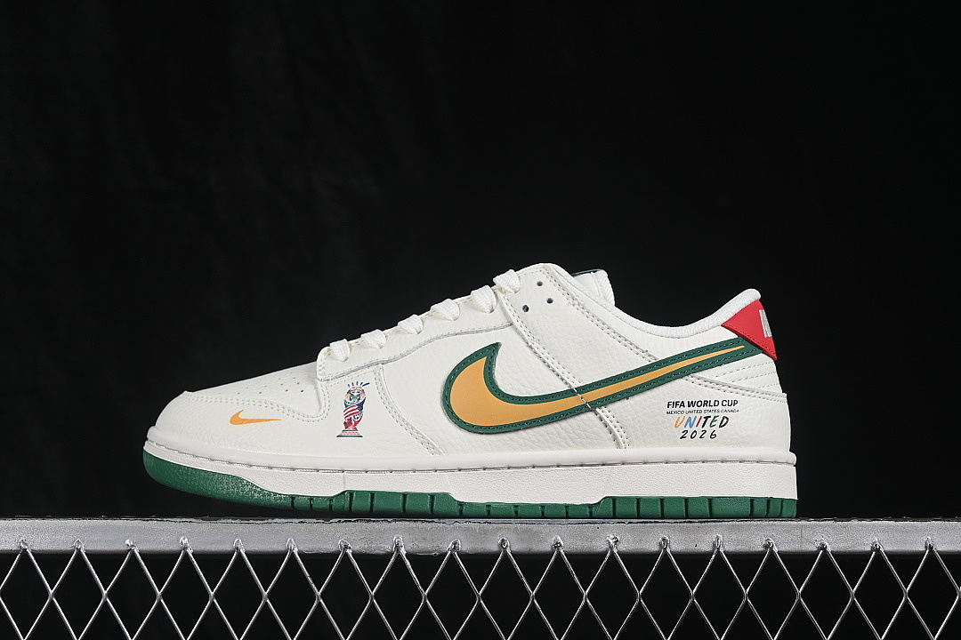 Unbranded [NH0601-495]-[DUNK LOW CASUAL SNEAKERS WHITE/GREEN/YELLOW/RED]-[WOMAN:36-39]-[MAN:40-45], photo 1