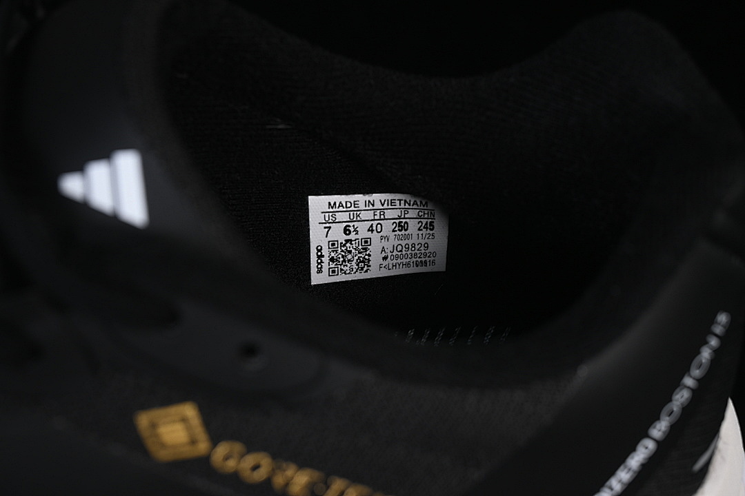On Running [JQ9829]-[BOSTON 13 BREATHABLE RUNNING SHOES BLACK/WHITE]-[MAN:40-45] - Image 5
