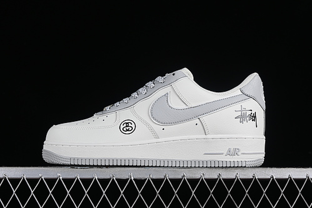 Nike [CZ9183-001]-[AIR FORCE 1 07 LOW WHITE/GREY]-[WOMAN:36-39]-[MAN:40-45], photo 1