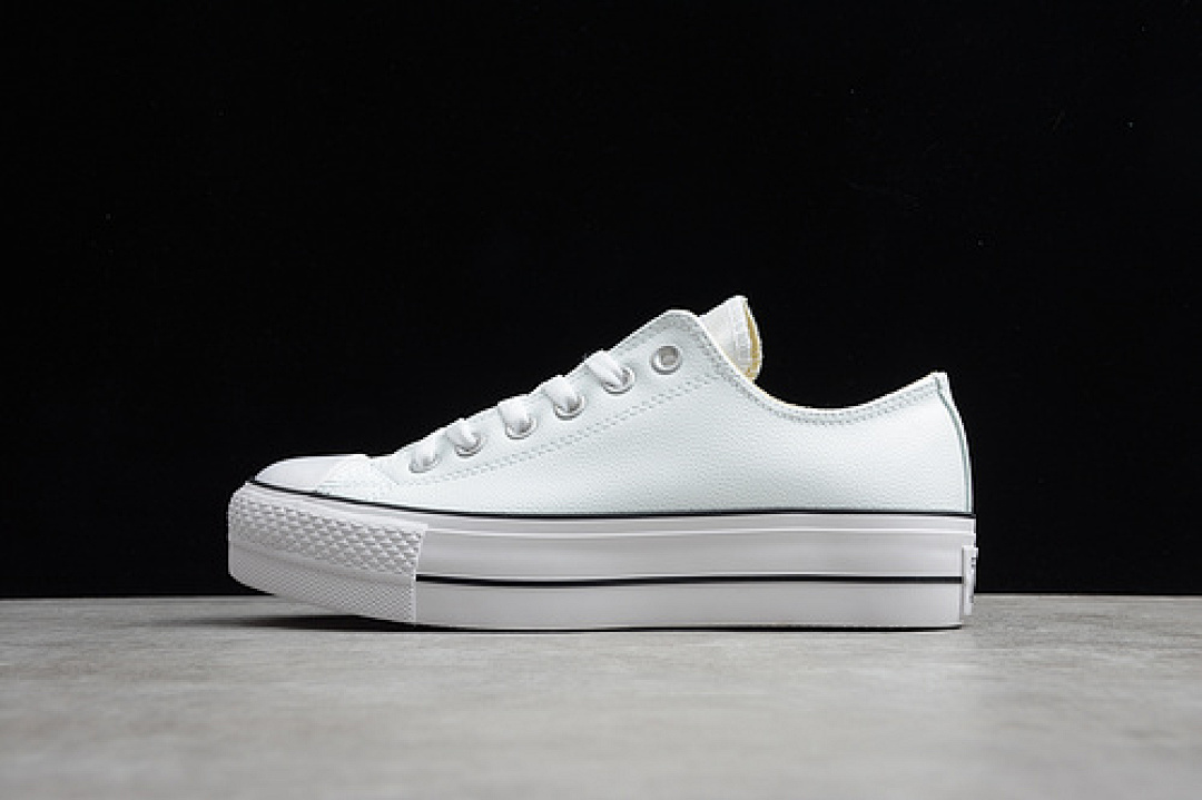 Unbranded [561680C]-[CHUCK TAYLOR ALL STAR LIFT LOW TOP WHITE/BLACK]-[WOMAN:35-40], photo 1