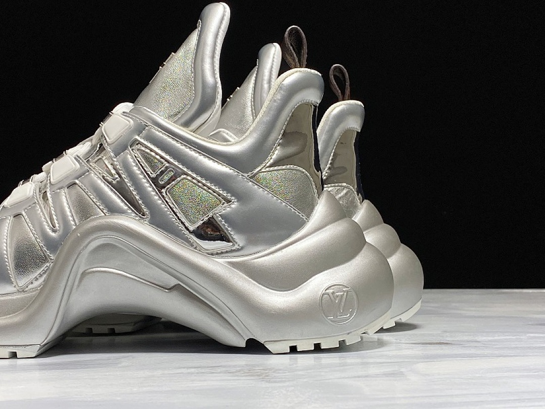 Arc'teryx [L*V SCI-FI SNEAKERS METALLIC SILVER/METALLIC SILVER]-[WOMAN:35-40] - Image 15