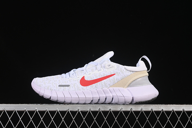 FREE RN 5.0 NEXT NATURE WHITE/LIGHT OREWOOD BROWN/BRIGHT CRIMSON/OBSIDIAN · CZ1884-103, photo 1