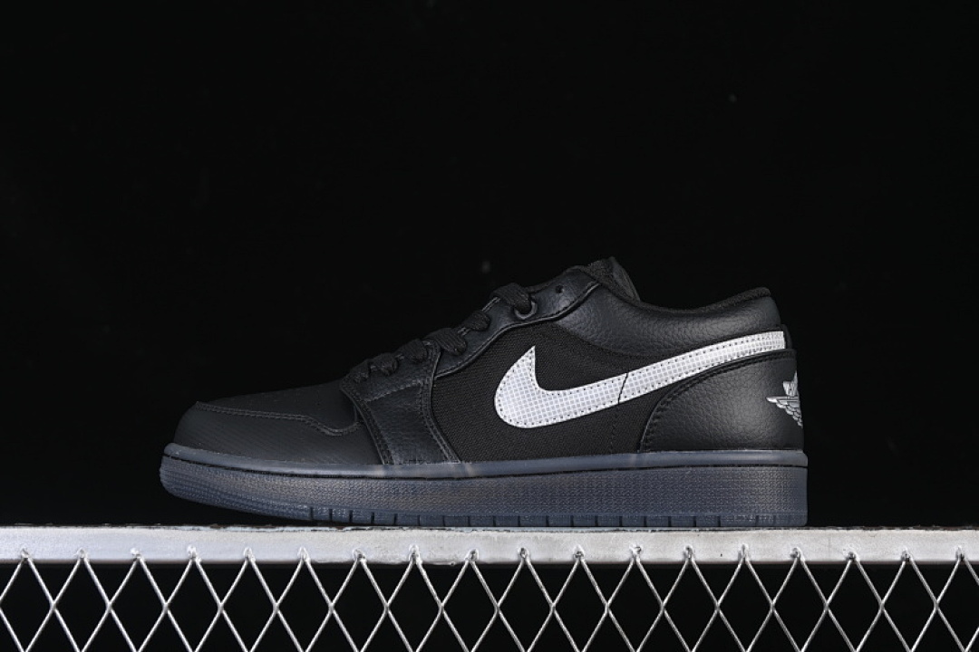 Jordan [HV5968-001]-[AIR JORDAN 1 LOW BLACK/BLACK/WHITE/DARK SMOKE GREY]-[WOMAN:36-39]-[MAN:40-46], photo 1