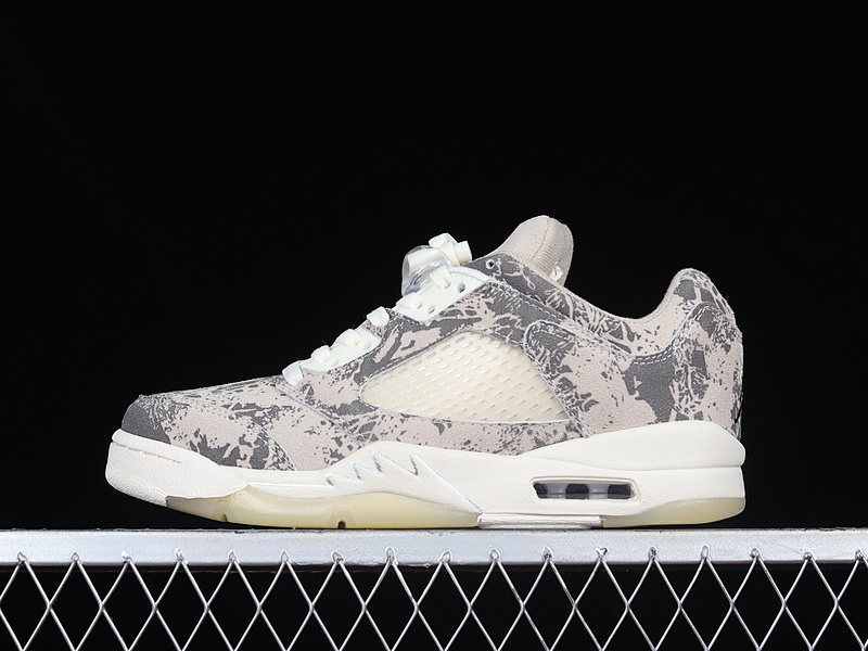 Jordan AIR Jordan 5 LOW EXPRESSION COCONUT MILK/BLACK-WHITE · DA8016-100, photo 1