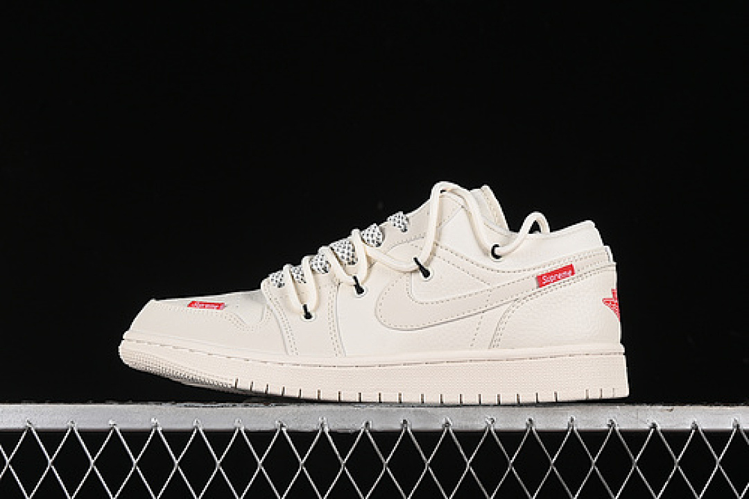 Jordan [SJ9950-017]-[AIR JORDAN 1 LOW OFF WHITE/RED]-[WOMAN:36-39]-[MAN:40-45], photo 1