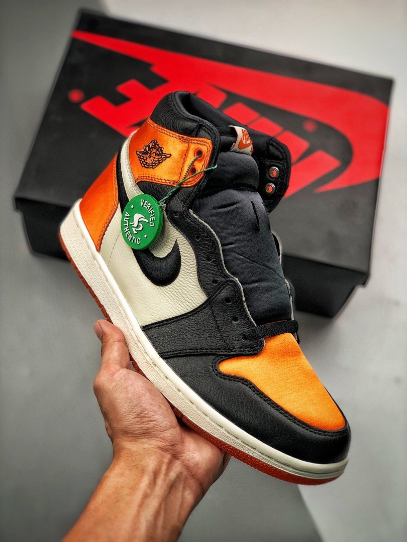 Jordan [555088-005]-[AIR JORDAN 1 RETRO HIGH SHATTERED BACKBOARD BLACK/STARFISH], photo 1