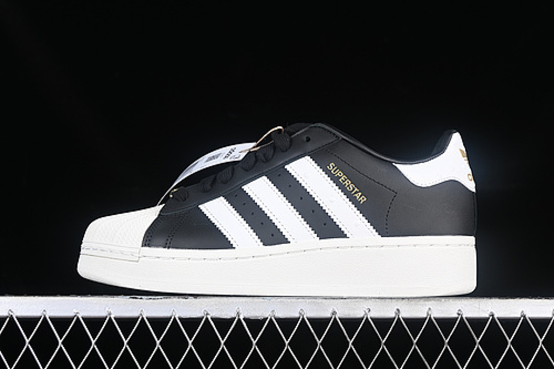 Unbranded [ID7770]-[SUPERSTAR XLG CORE BLACK/FOOTWEAR WHITE/GOLD METALLIC]-[WOMAN:35-39]-[MAN:40-46], photo 1