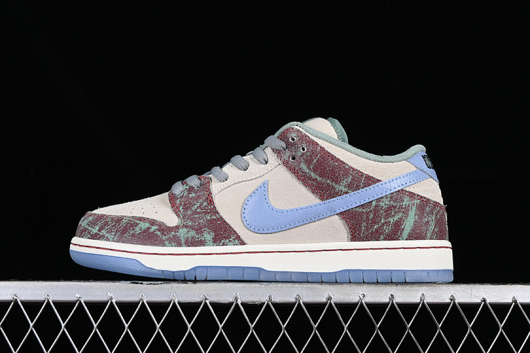 Nike CRENSHAW SKATE CLUB X DUNK LOW SB SAIL/LIGHT BLUE/CEDAR · FN4193-100, photo 1